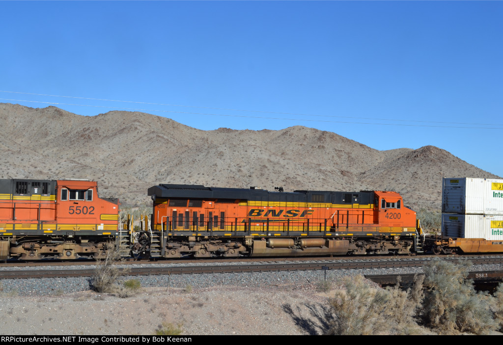 BNSF 4200